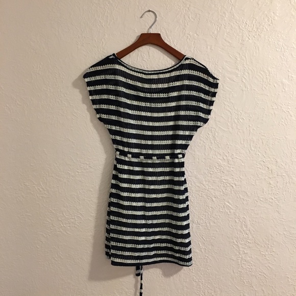 DONATING 5/31/21 3 for $15 - maternity tunic - Picture 2 of 4